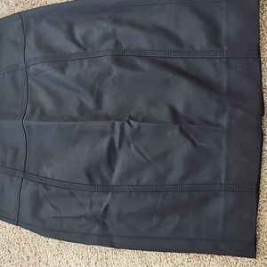 WHITE HOUSE BLACK MARKET Perfect Form Black Pencil Skirt Size 0